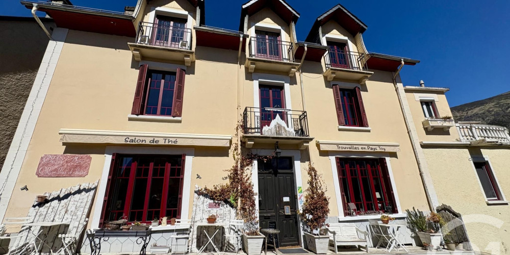 maison à LUZ ST SAUVEUR (65120)